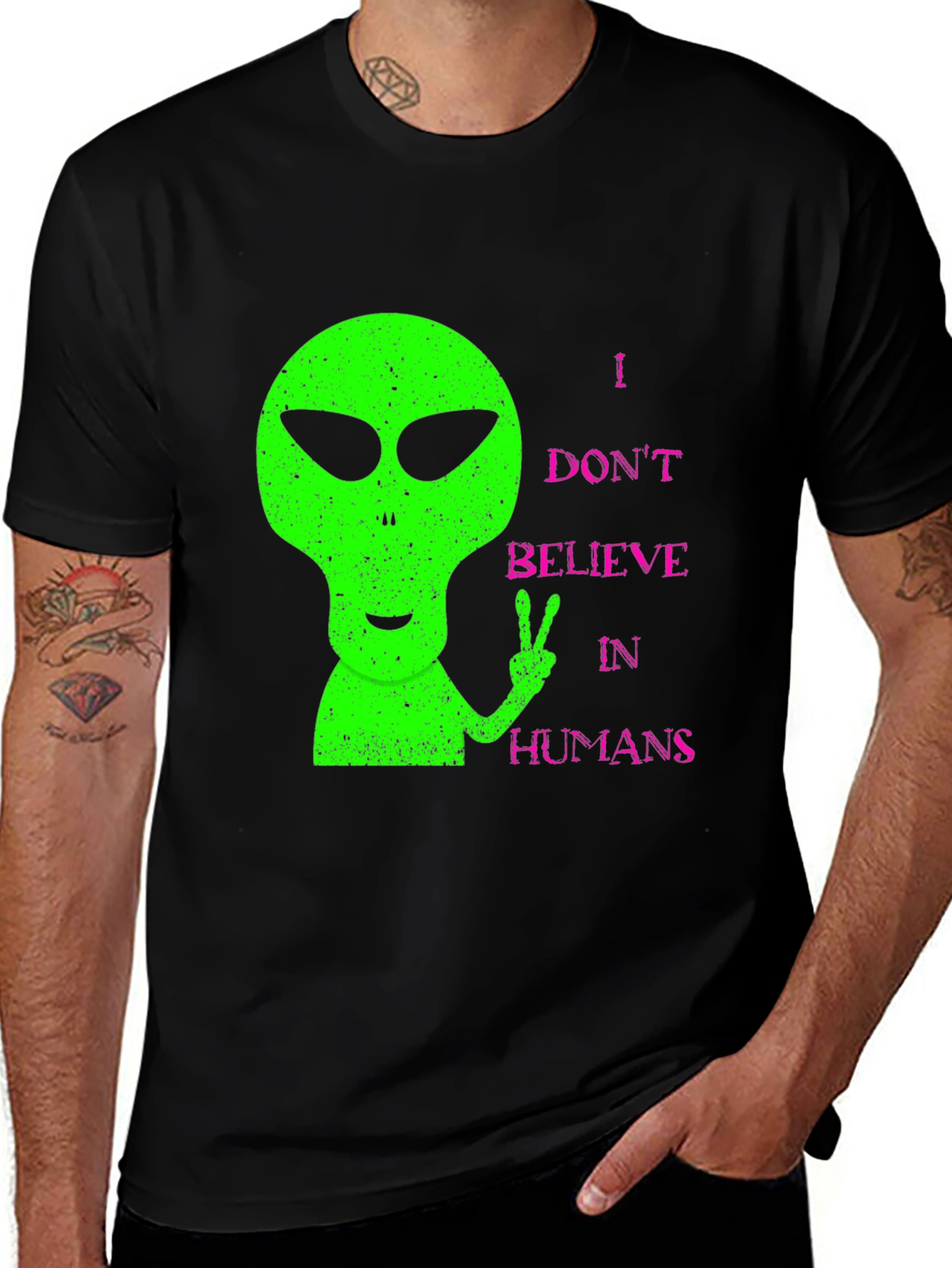 Alien Peace T-Shirt - I Dont Believe in Humans