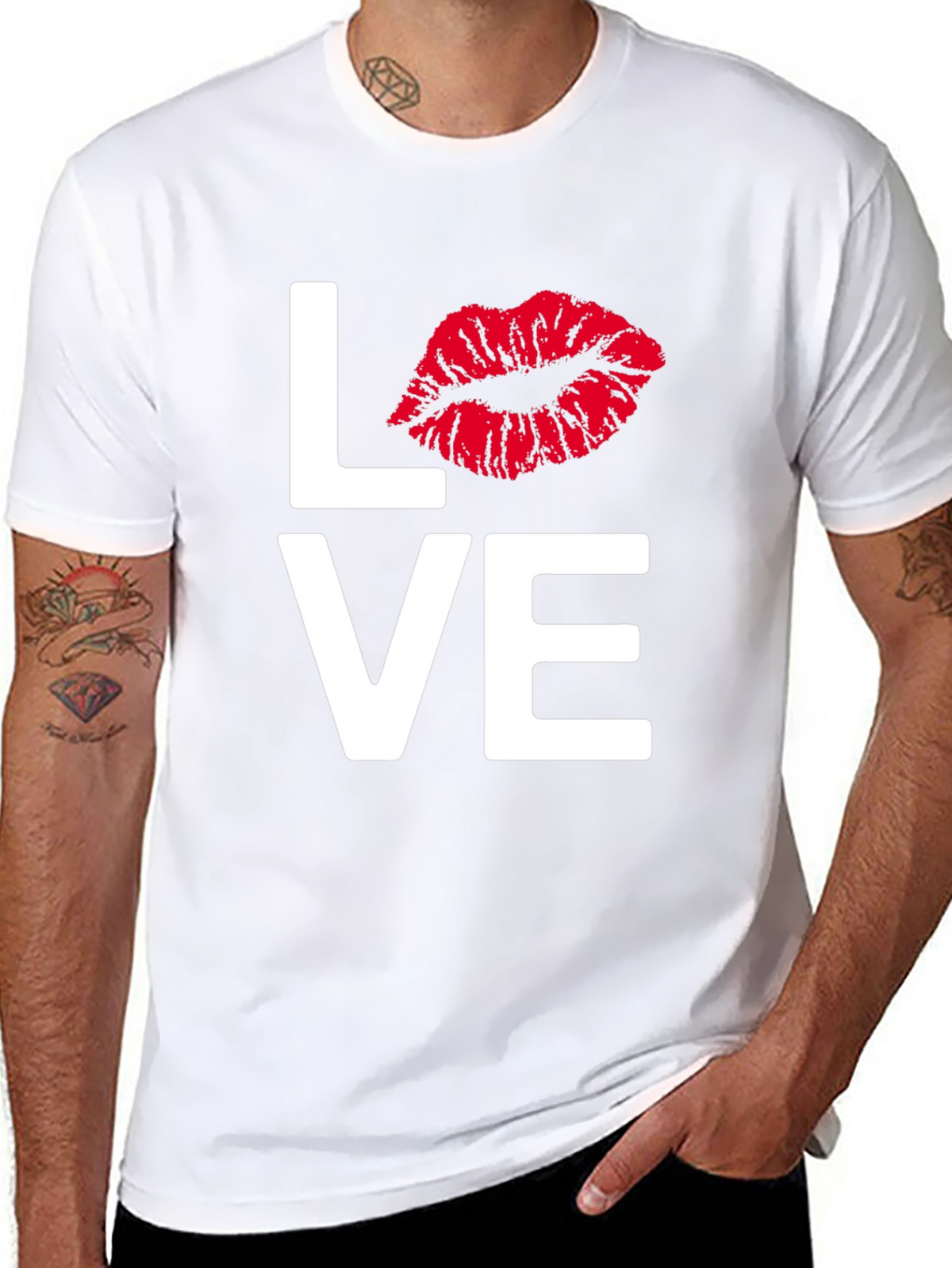 LOVE Lips Graphic Tee - Black