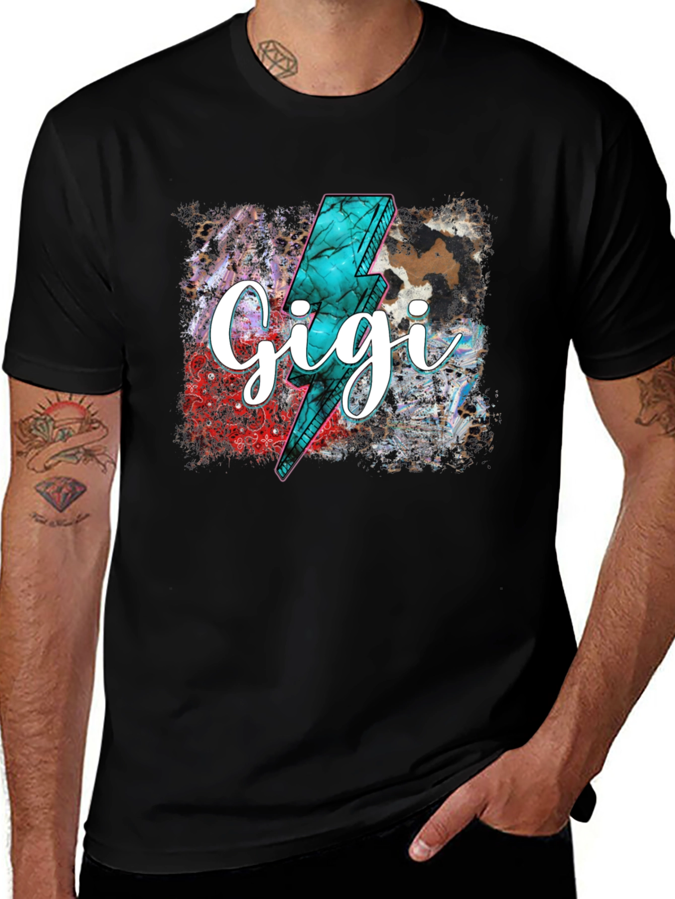 Gigi Lightning Bolt Graphic Tee - Trendy Comfort