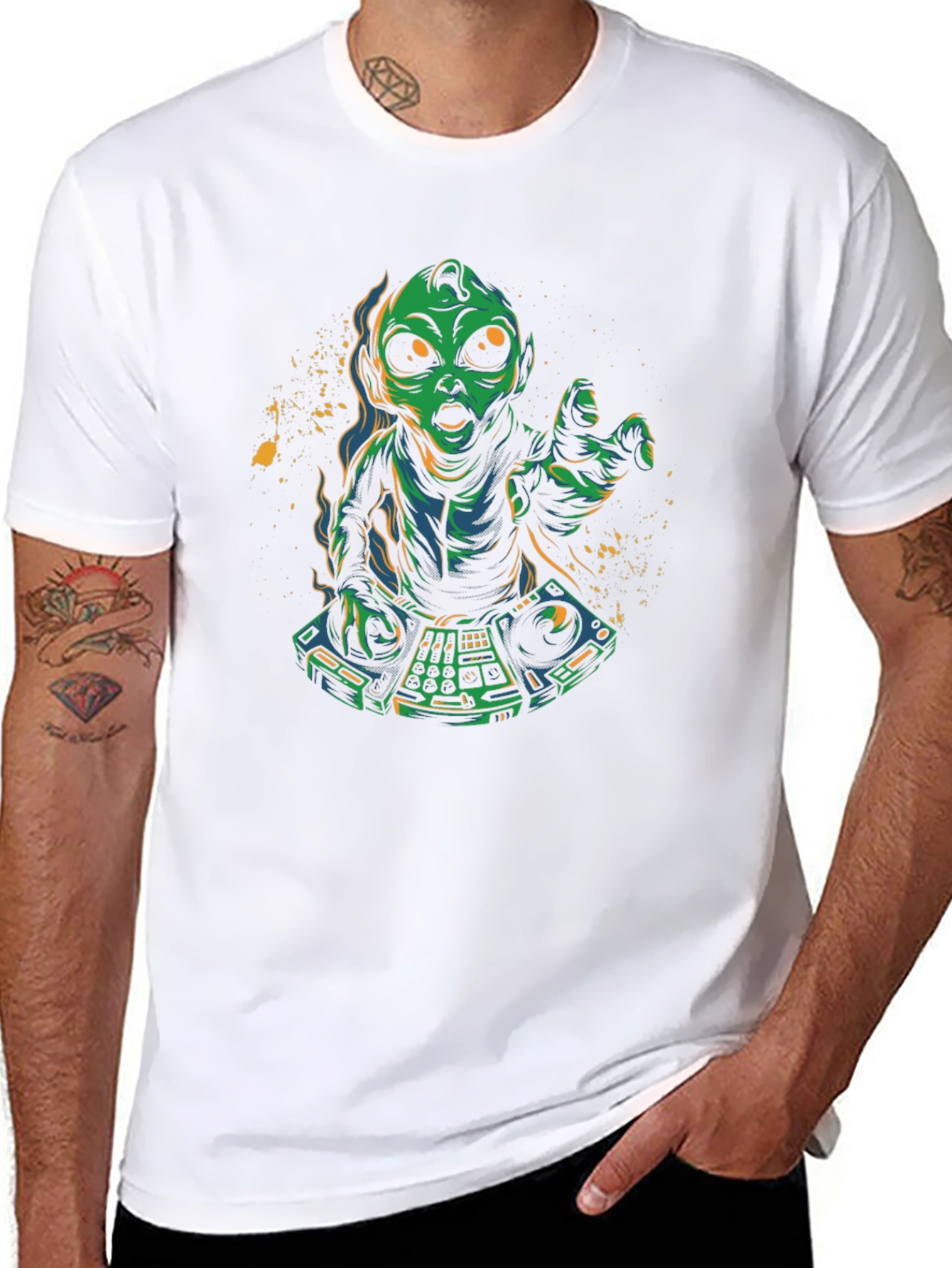 Alien DJ Graphic T-Shirt
