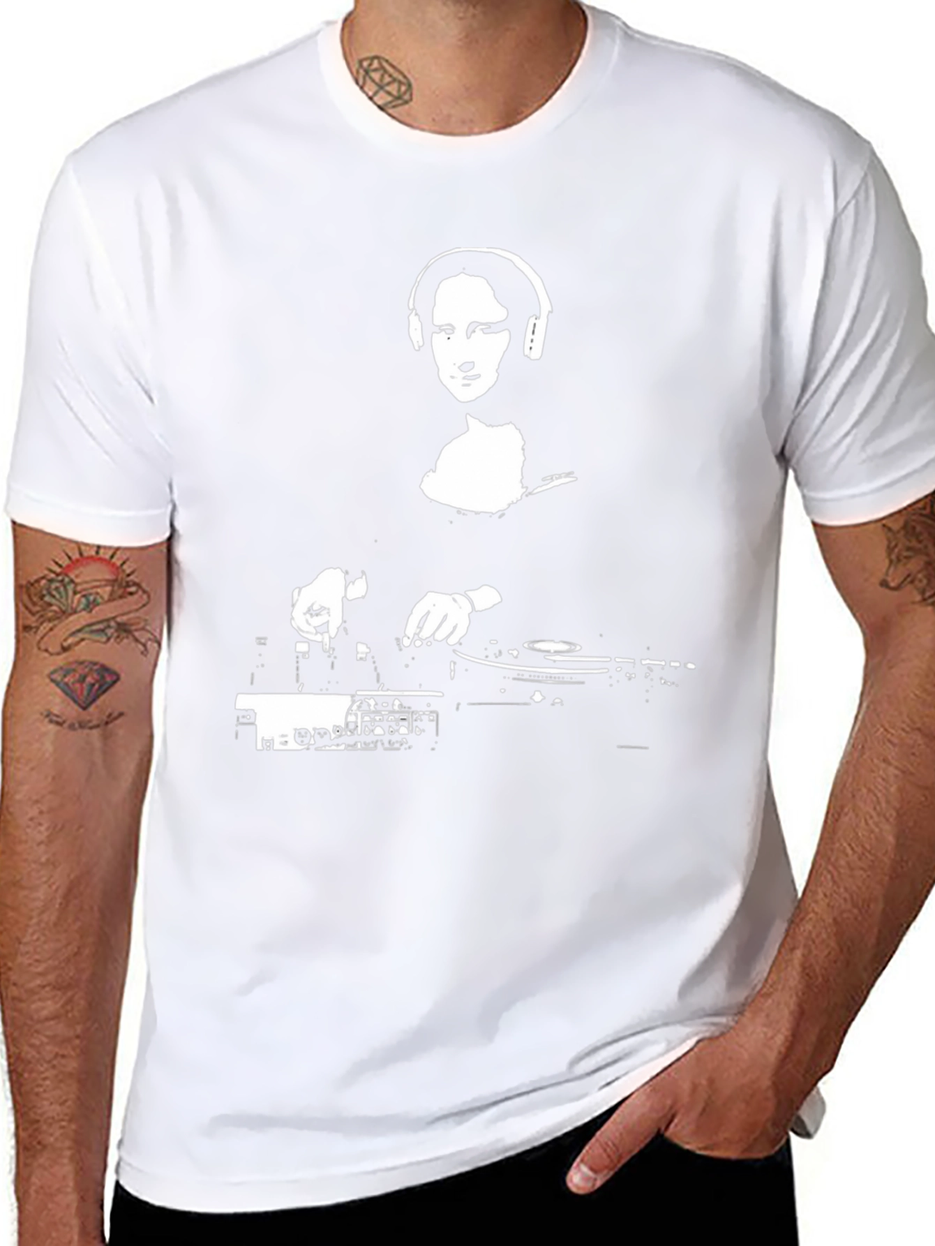 DJ Mona Lisa Black T-Shirt - Cool Music Tee