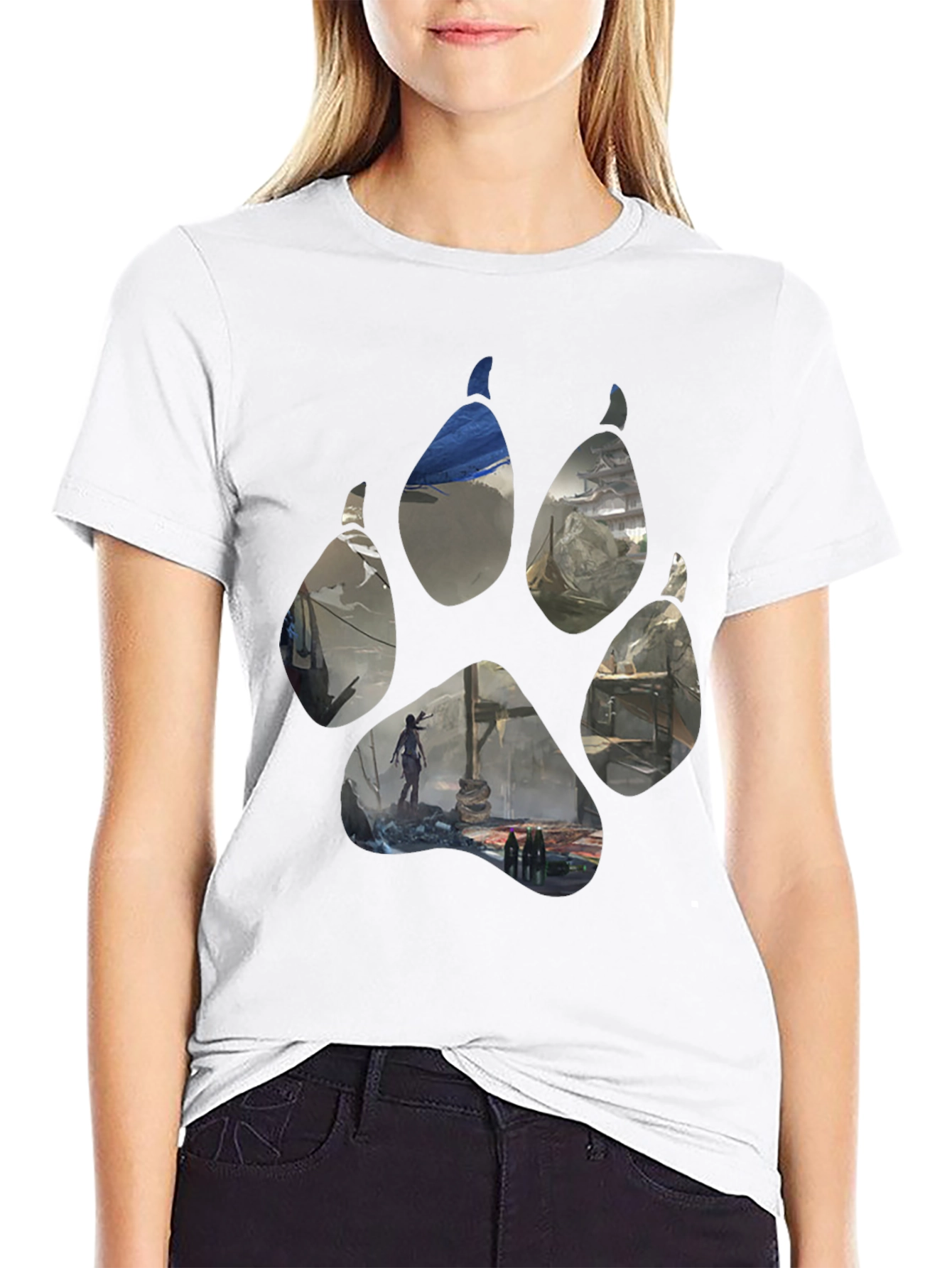 Wolf Paw Print Graphic T-Shirt - Black