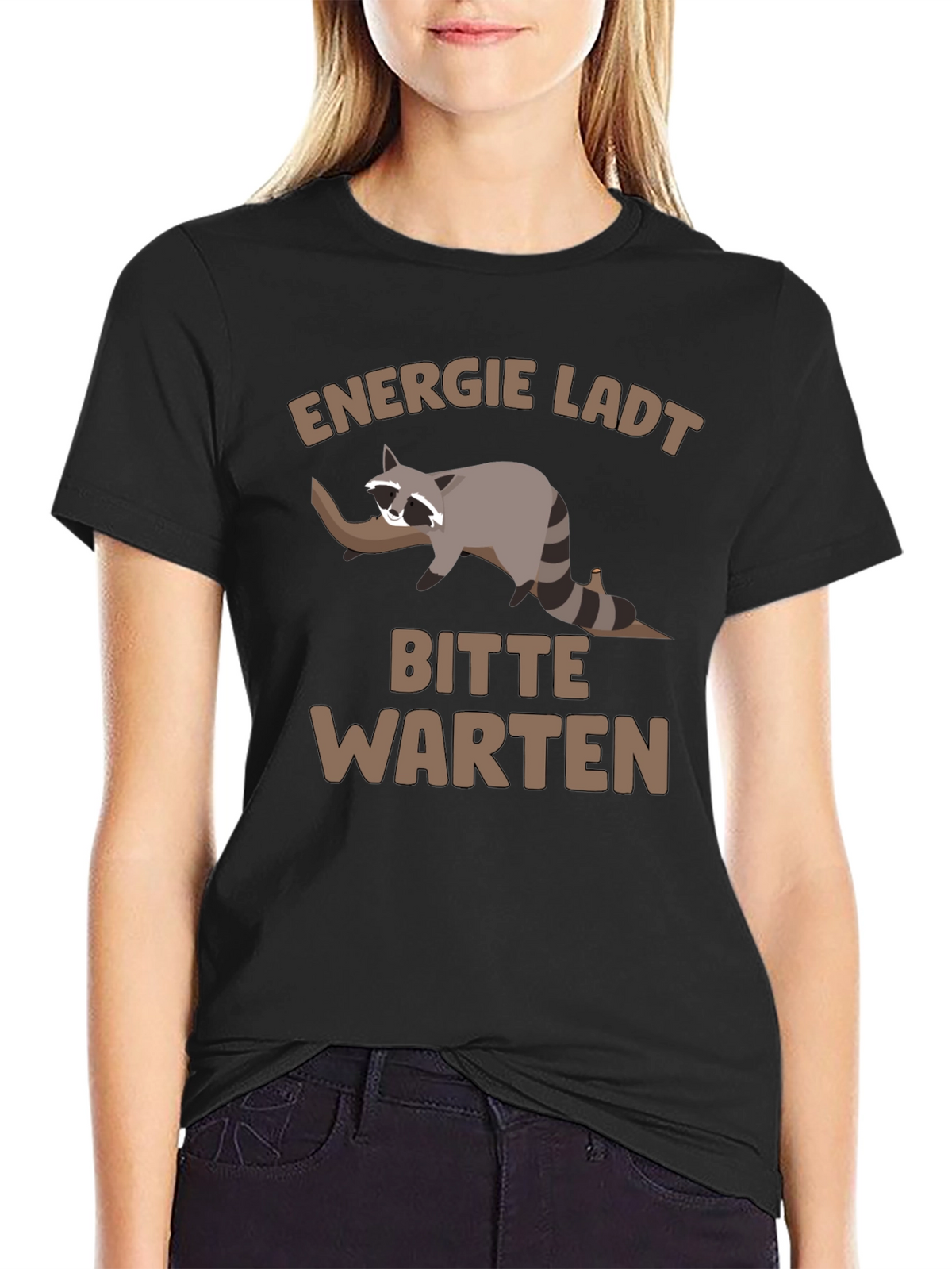 Funny Raccoon T-Shirt - Energie Lädt Bitte Warten