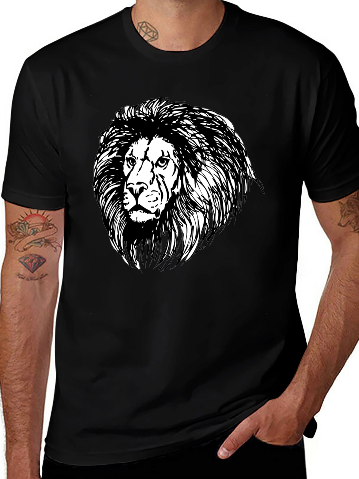 Lion Graphic Black Tee - Classic Style