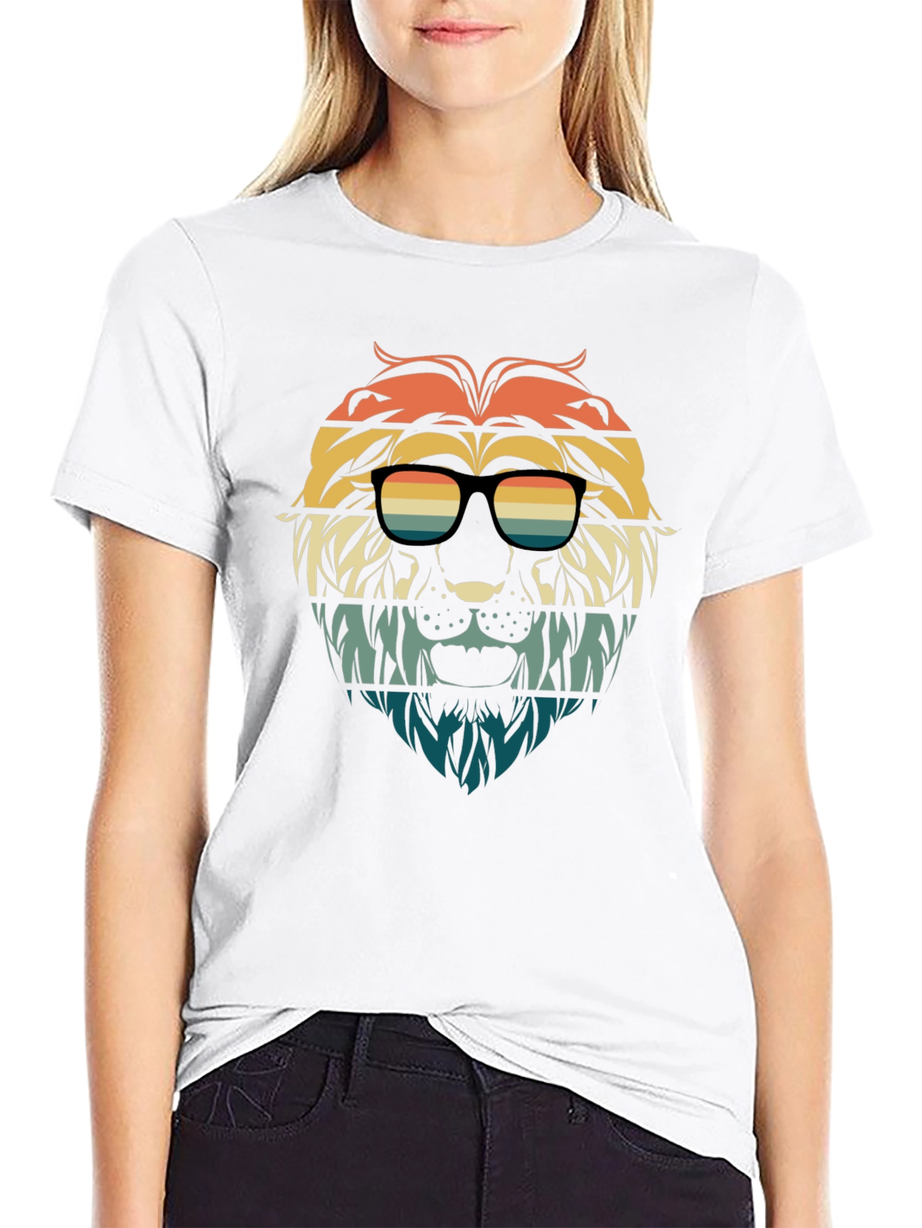 Retro Lion Graphic Tee - Stylish Animal Design T-Shirt