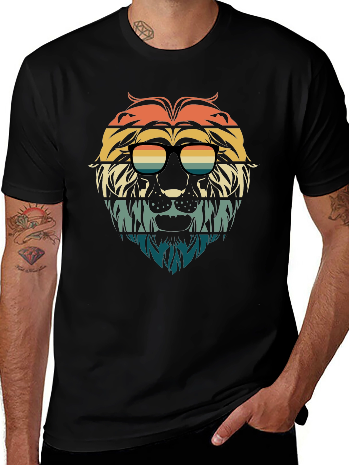Retro Lion Graphic Tee - Stylish Animal Design T-Shirt