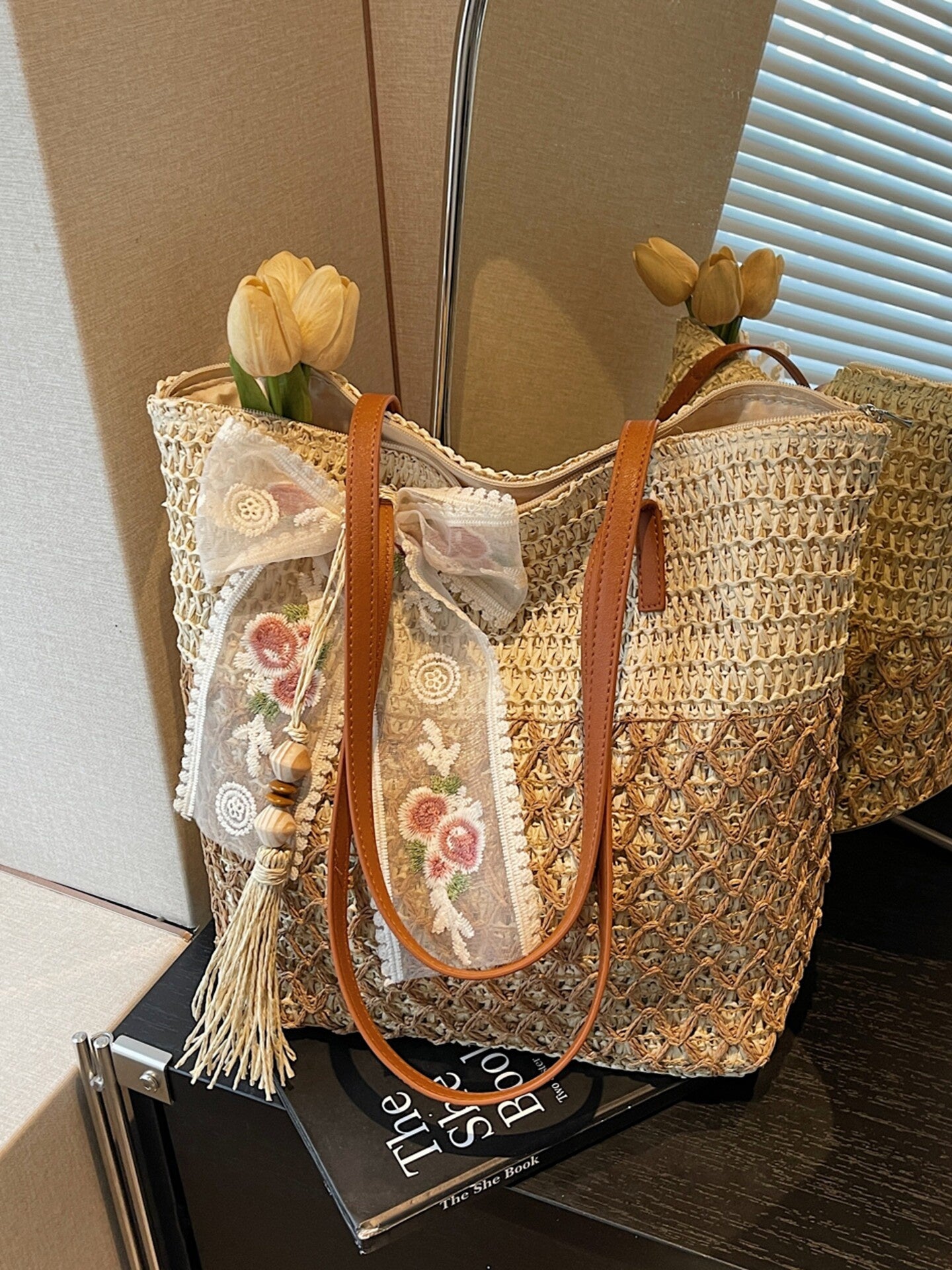 Stylish Summer Beach Straw Tote Bag – Large Capacity Woven Shoulder Bag
