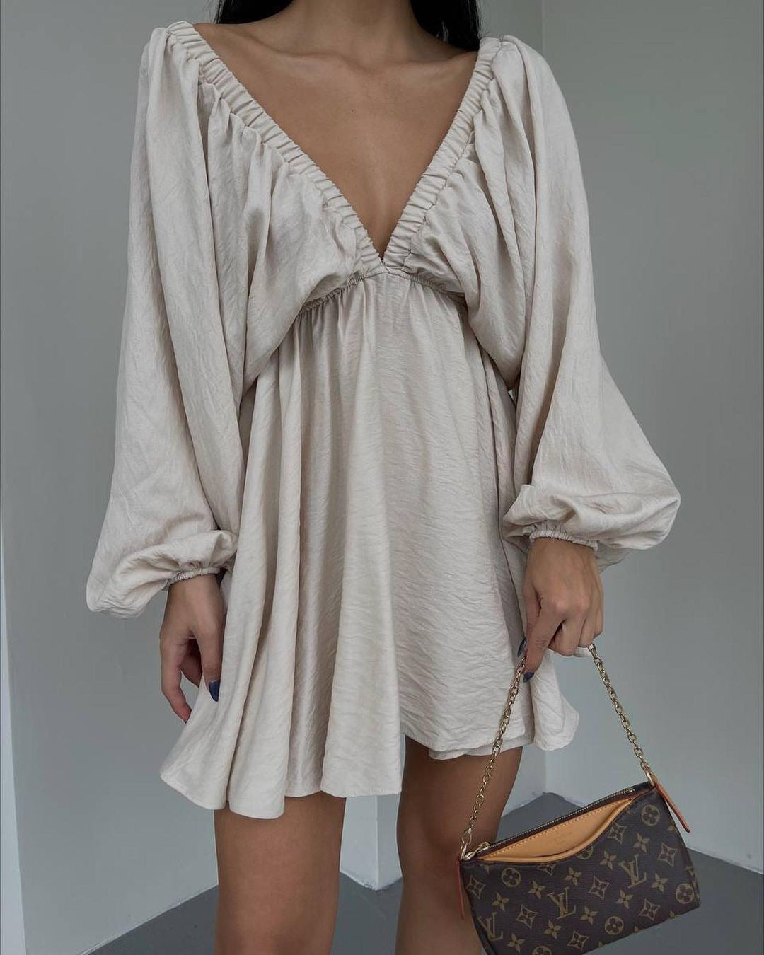 Women's Casual Solid Color V-Neck Long Sleeve Puff Sleeve Dress