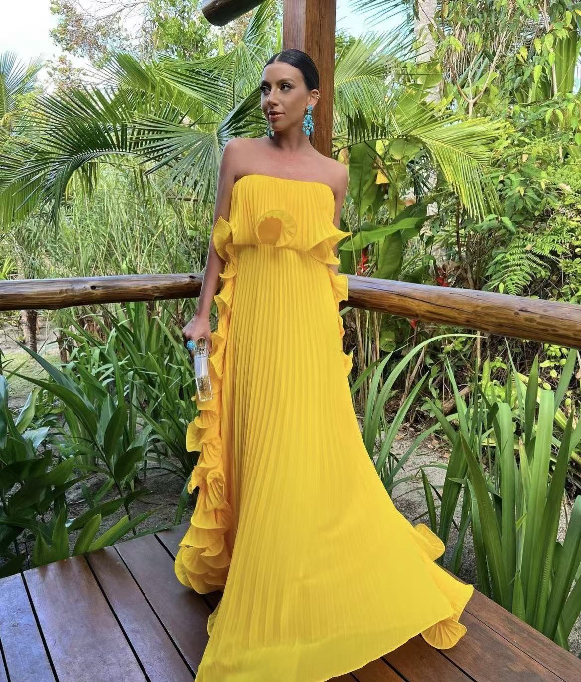Women's Holiday Solid Color Tube Top Pleated Maxi Dress
