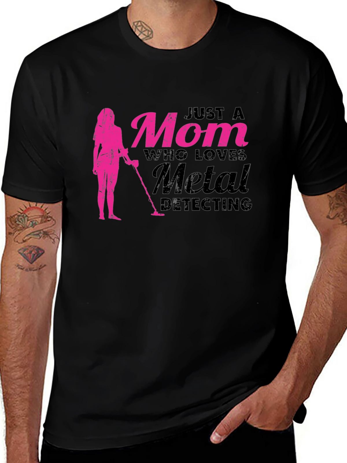 Mom Who Loves Metal Detecting T-Shirt