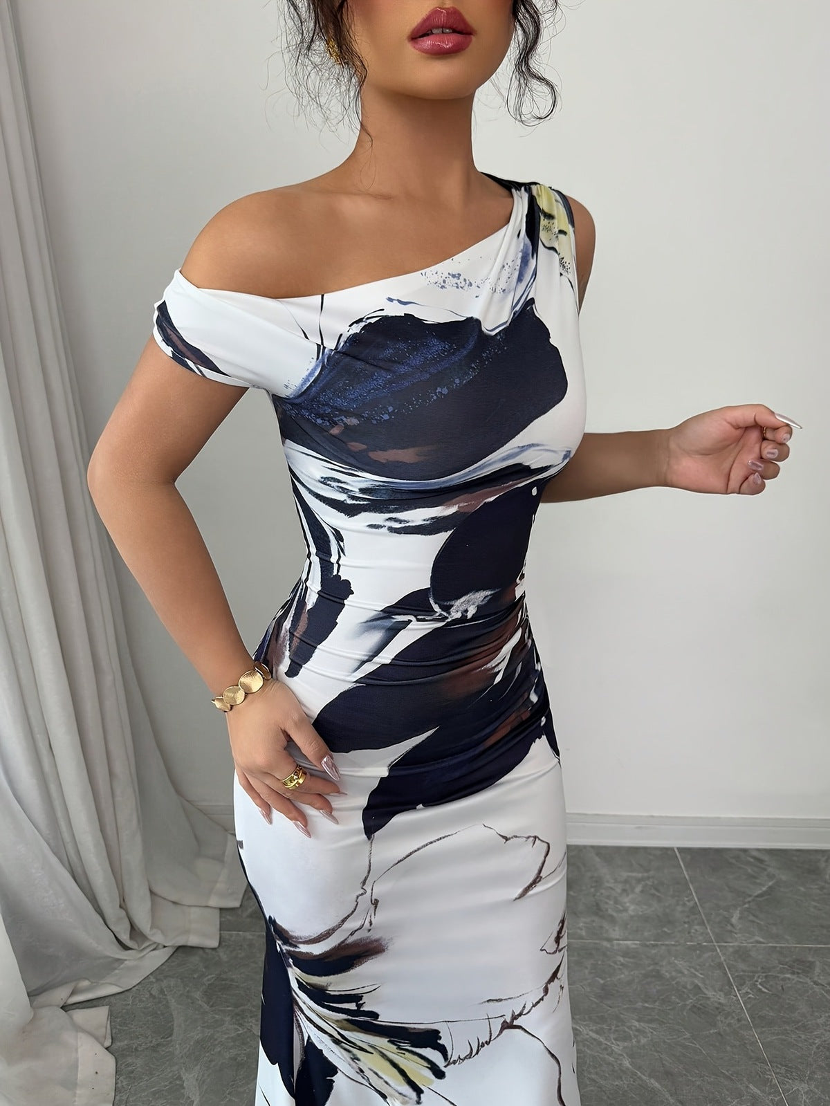 Women's Sexy Floral Printed Slanted Shoulder Sleeveless Tight Maxi Dress