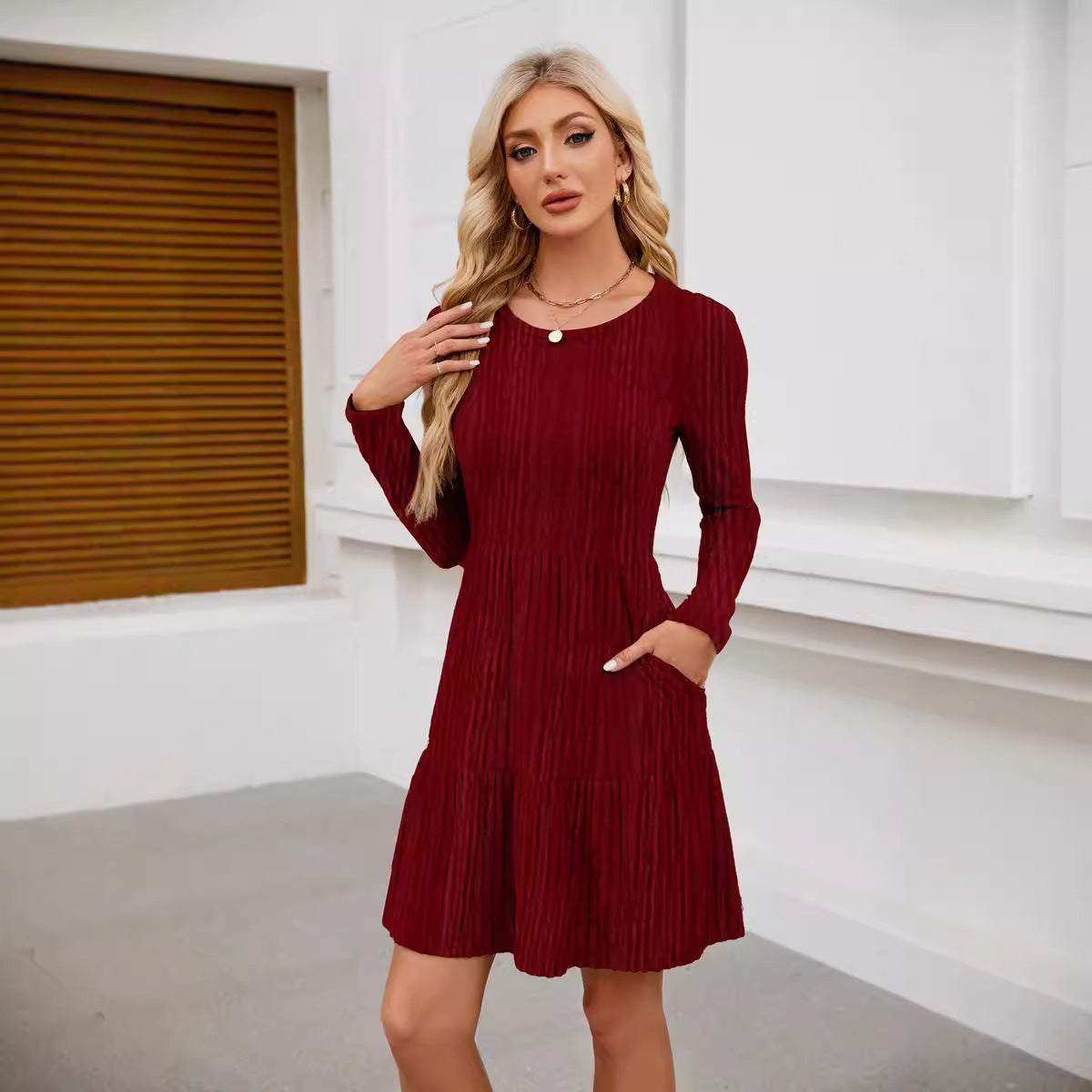 Women's Crewneck Pocket Casual Knee Length Long Sleeve Knitted A-Line Dress