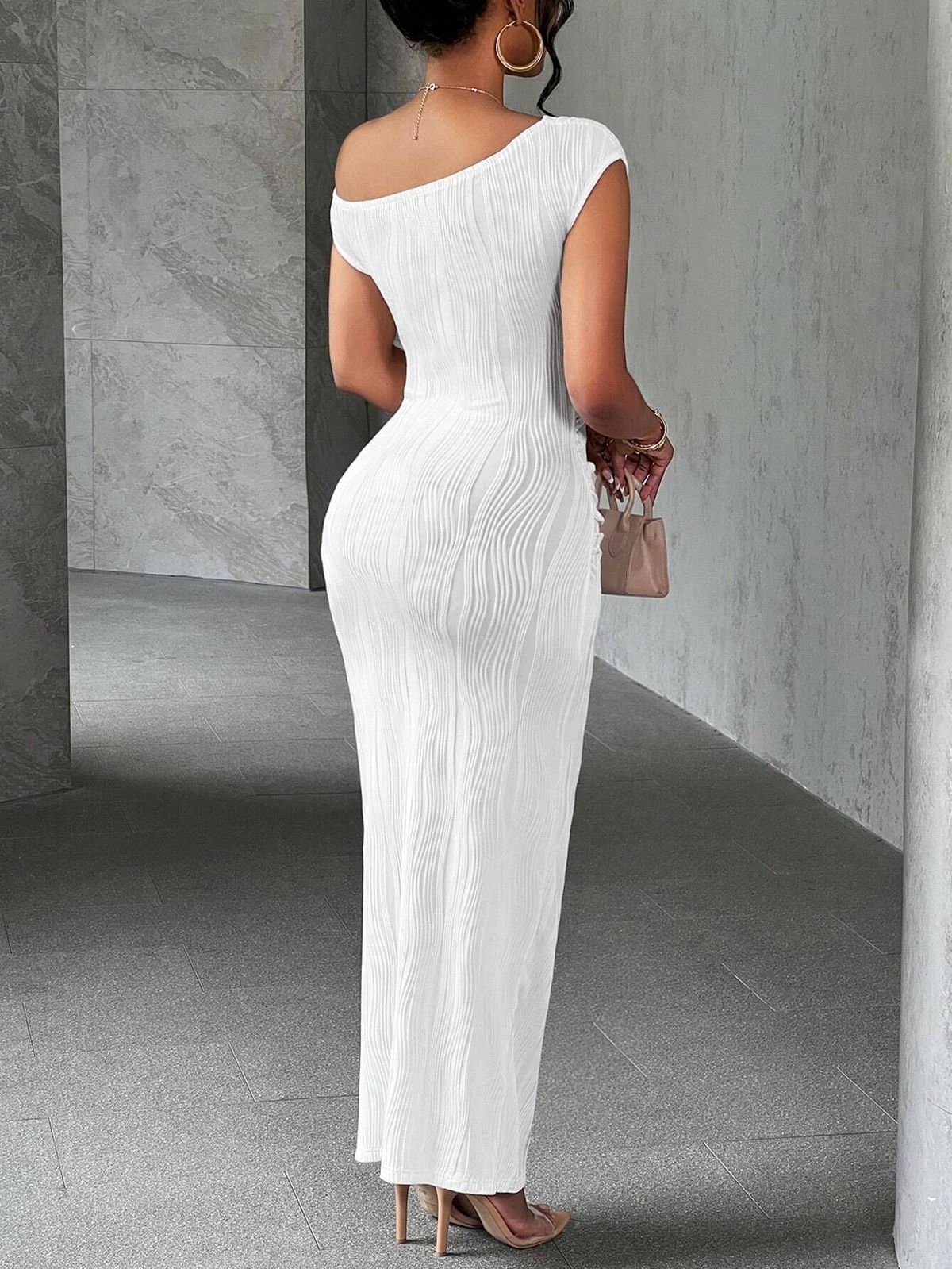 Women's Pure Water Corrugated Slant Shoulder Bodycon Maxi Dress