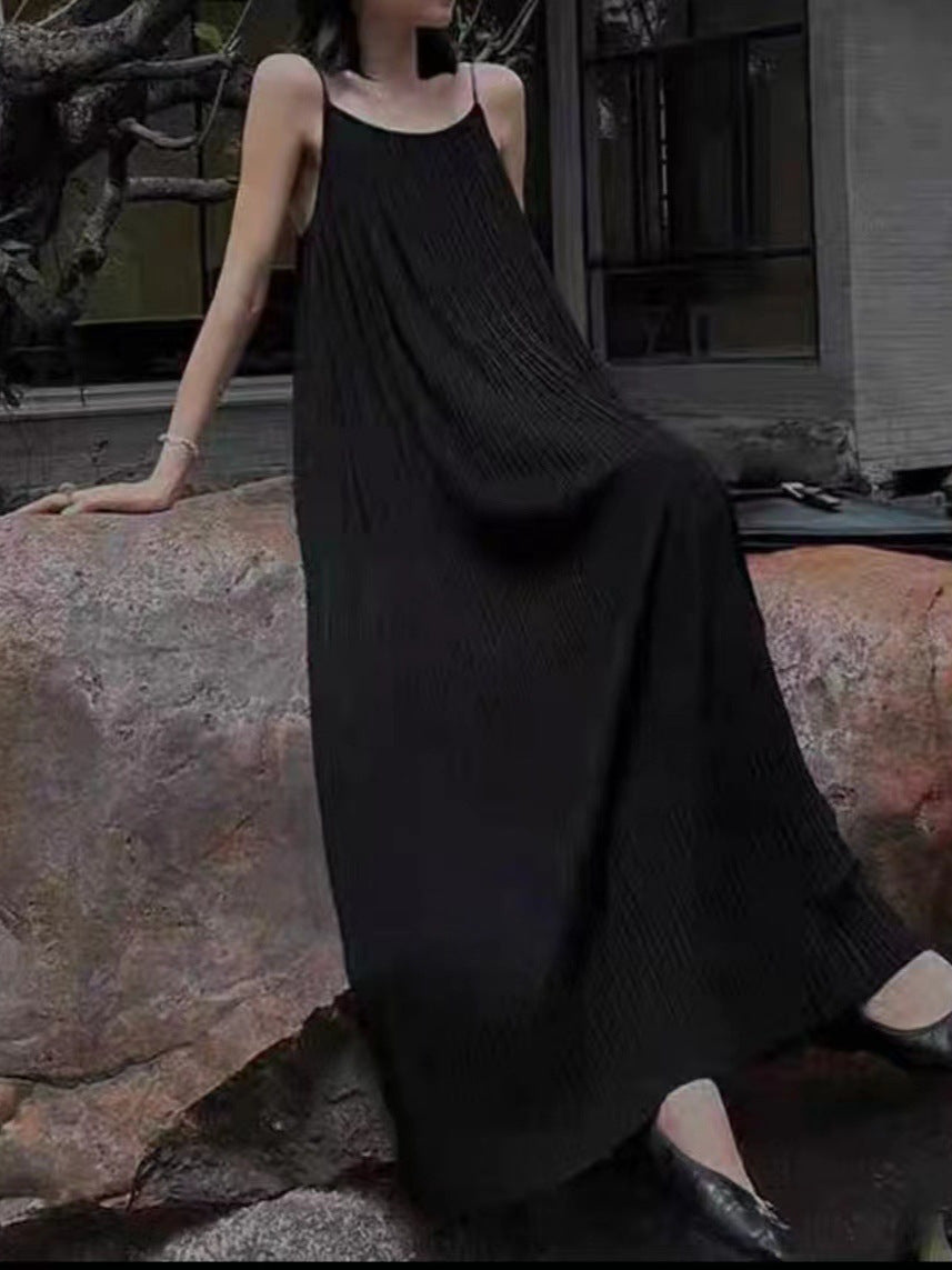 Women's Casual Solid Color Loose Pleated Sling Maxi Dress