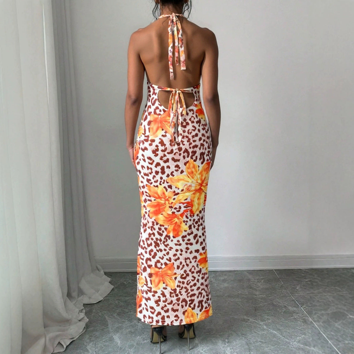 Women's Sexy Spring and Summer Leopard Print Halter-Neck Lace-Up Slim-Fit Dress