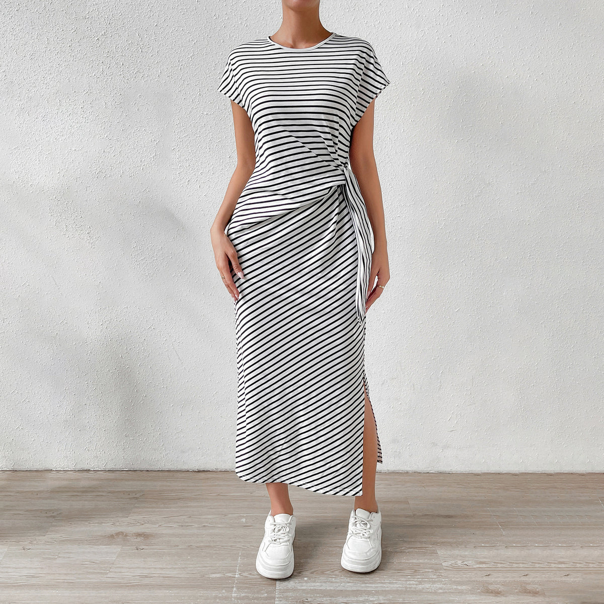 Women's Casual Summer Stripe Round Neck Short Sleeve Dress