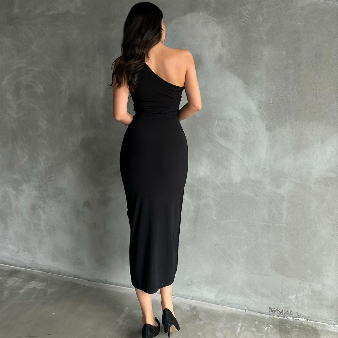 Women's Sexy Solid Color Oblique Shoulder Sleeveless Slim-Fit Maxi Dress