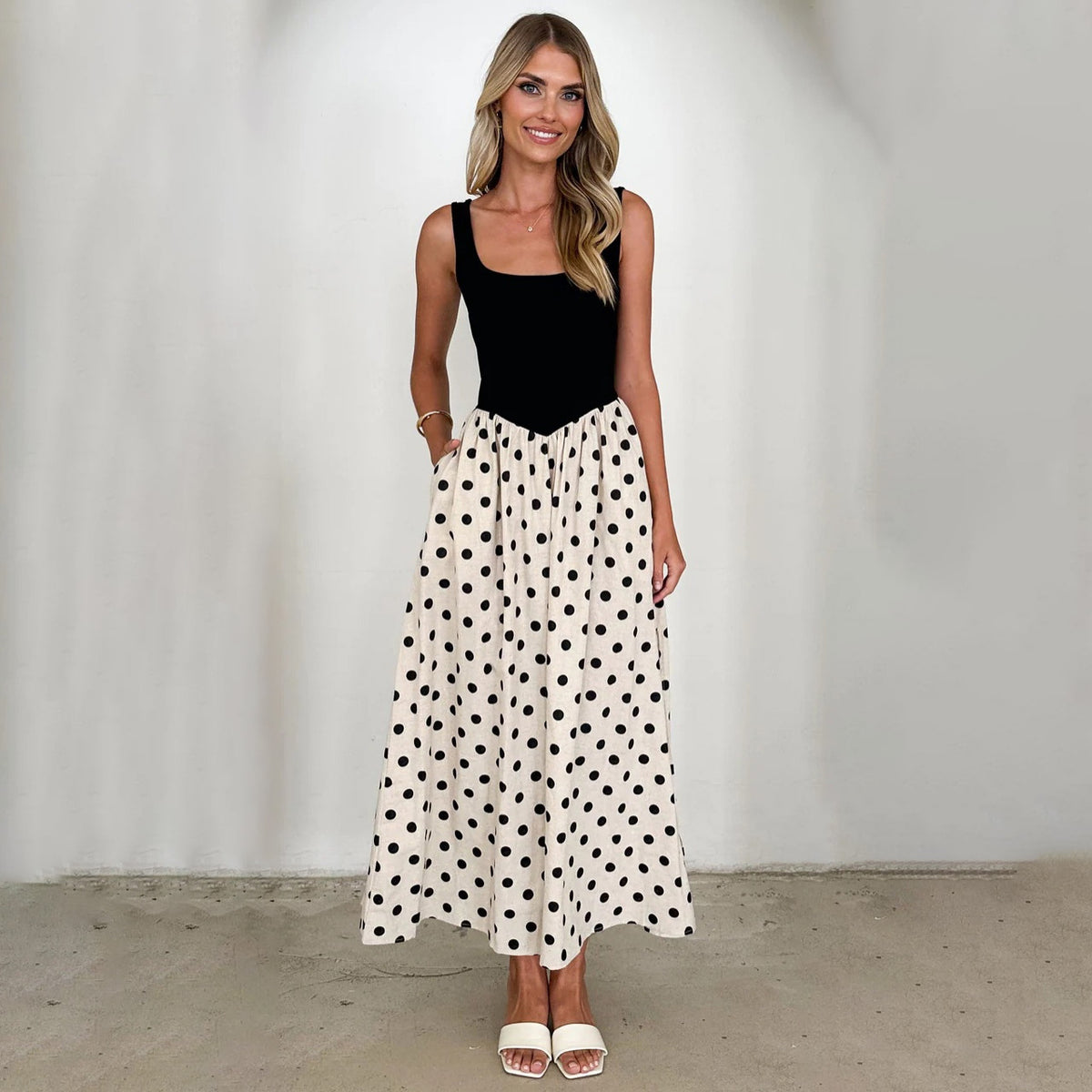 Women's Spring and Polka Dot Print U-Neck Sleeveless Large Swing A-Line Dress