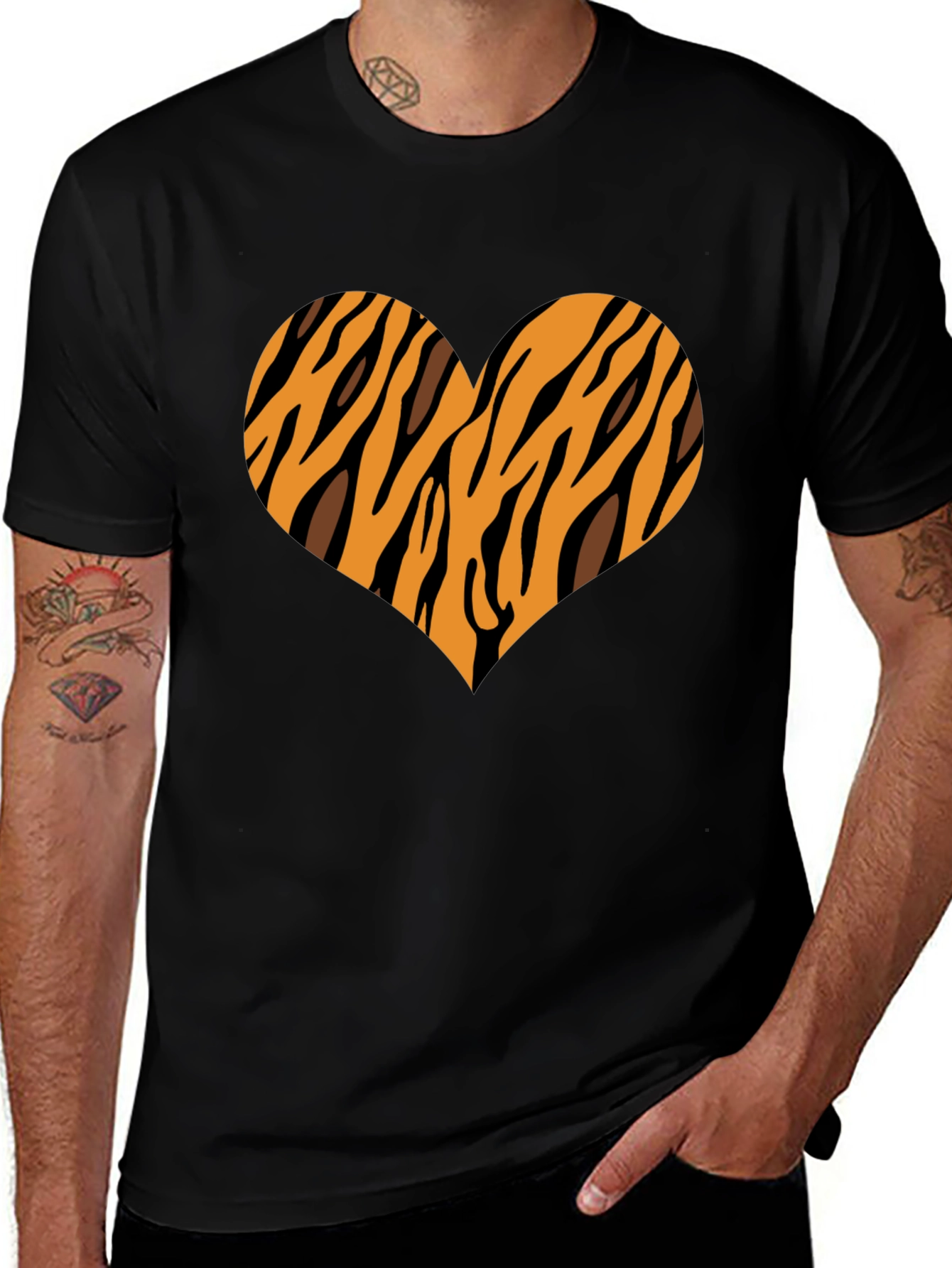 Tiger Stripe Heart Graphic Tee - Black