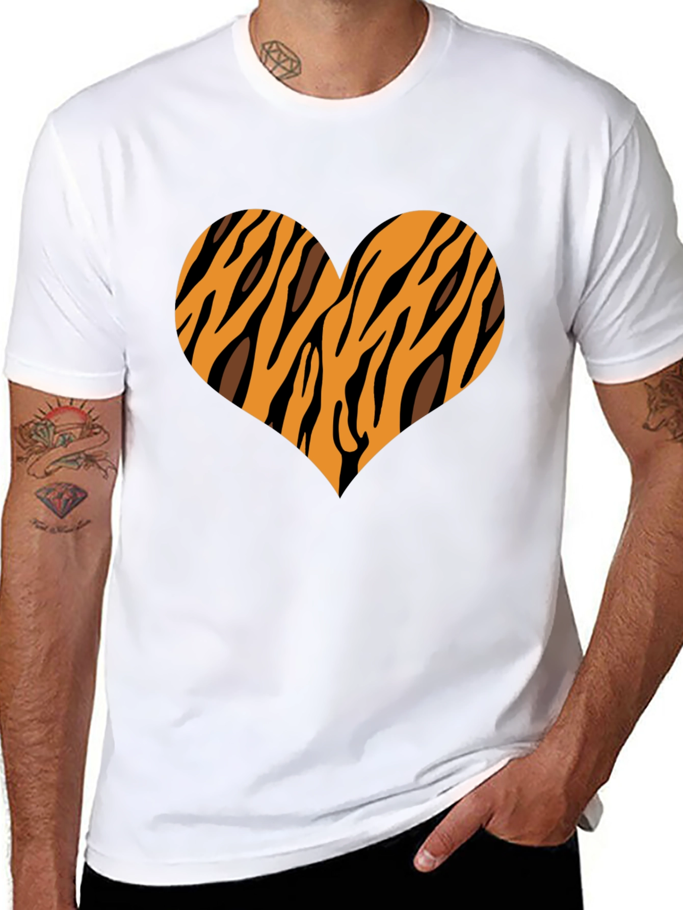 Tiger Stripe Heart Graphic Tee - Black